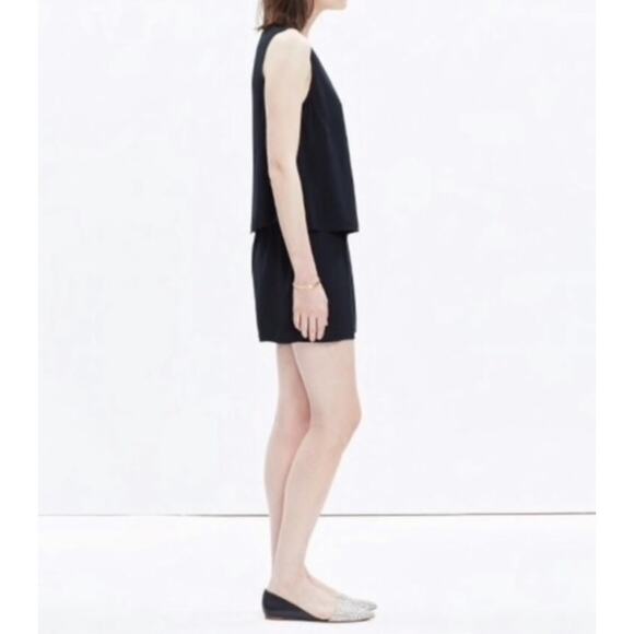 Madewell Overlay Sleeveless V-Neck Open Back Flowing Romper with Pockets - Picture 5 of 14